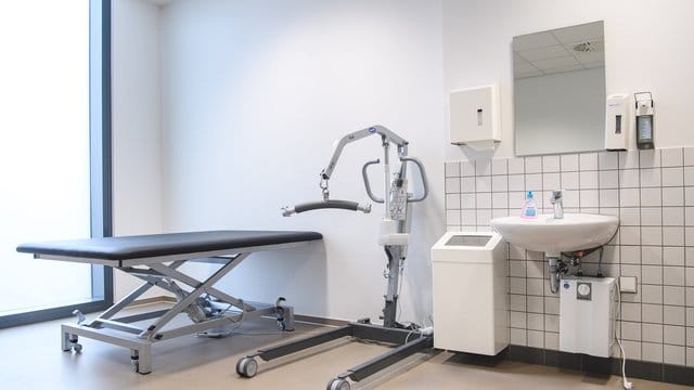 Nur wenige öffentliche Toiletten sind ausgestattet wie diese. Nur wenige öffentliche Toiletten sind ausgestattet wie diese.