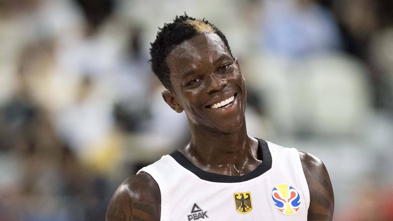 Dennis Schröder: Der deutsche Basketball-Nationalspieler wechselt zum amtierenden NBA-Meister Los Angeles Lakers.