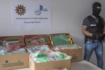 Berlin: In Berlin wurde 2014 eine größere Menge Kokain mit einem hohem Schwarzmarktwert sichergestellt. Seit Jahren steigt die Rauschgiftkriminalität auch in Bezug auf Kokain an.