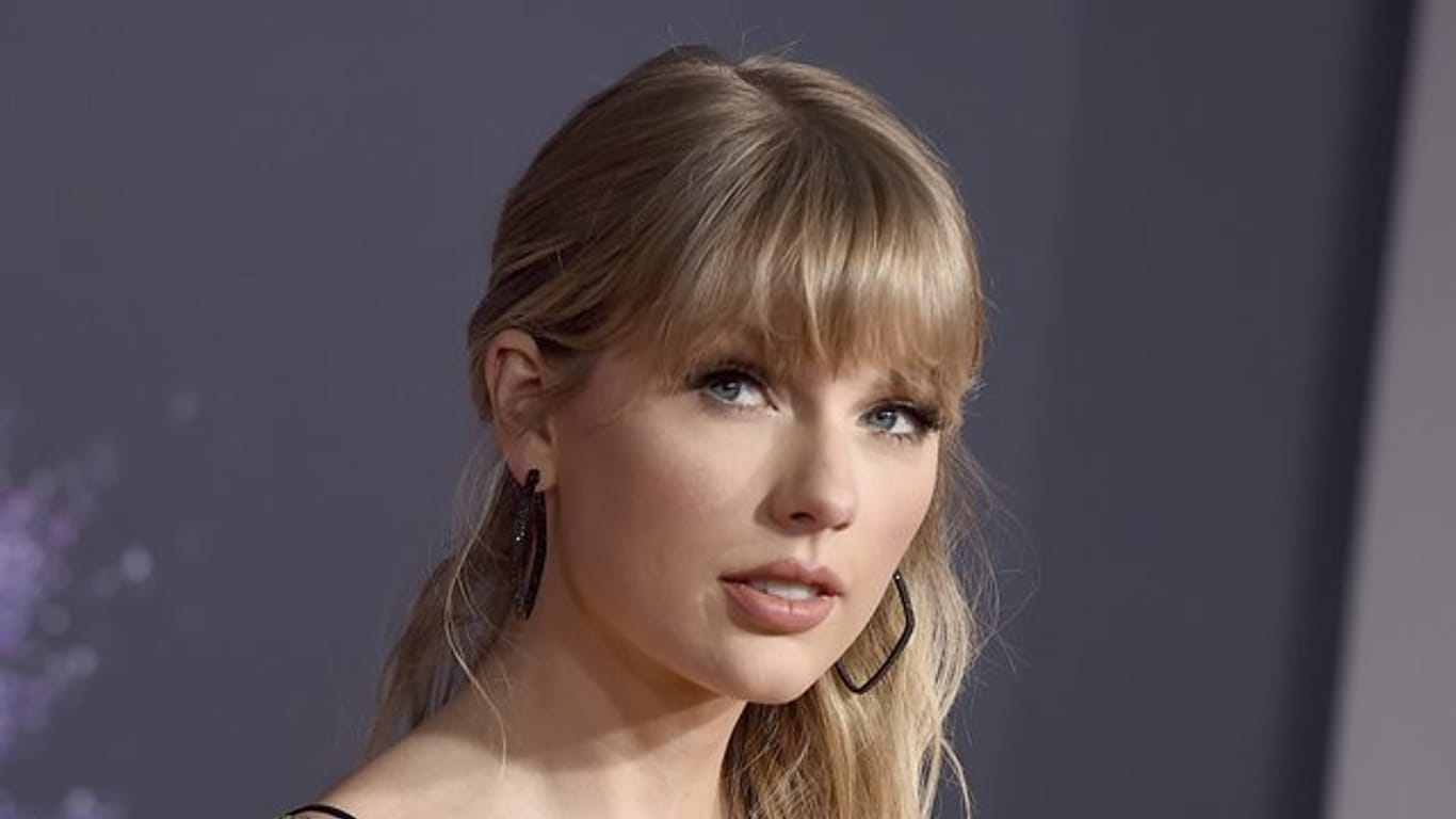 Taylor Swift erhält als "Songwriter des Jahres" einen Apple Music Award.