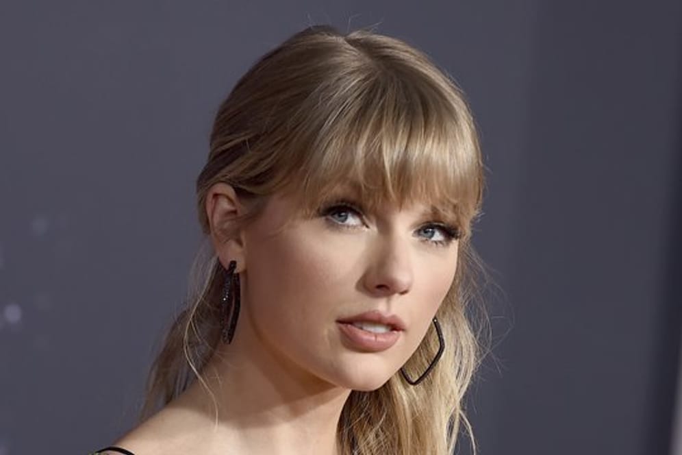 Taylor Swift erhält als "Songwriter des Jahres" einen Apple Music Award.