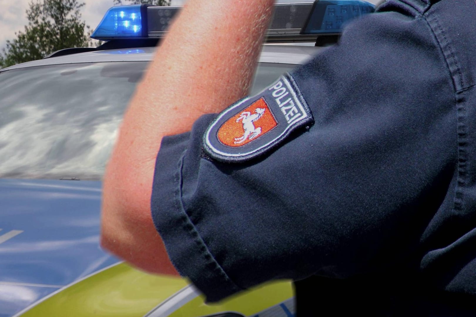 Polizei Bochum: Ein gesuchter Straftäter hat sich gestellt. Wegen Diebstählen und Schwarzfahrens war er zu eineinhalb Jahren Gefängnis verurteilt worden.