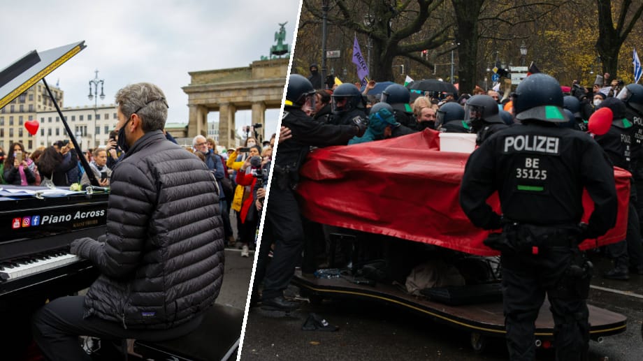 Klavier im Einsatz: Unter den Händen von Arne Schmitt und vor den Händen von "Querdenken"-Demonstranten. Der Flügel durchbrach die Kette bei der Demonstration am Mittwoch. Nun erzählt der Klavierspieler die Geschichte dazu und wie er später festgenommen wurde.