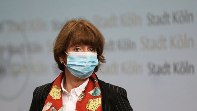 Henriette Reker: Die Oberbürgermeisterin von Köln will Böller zu Silvester verbieten.