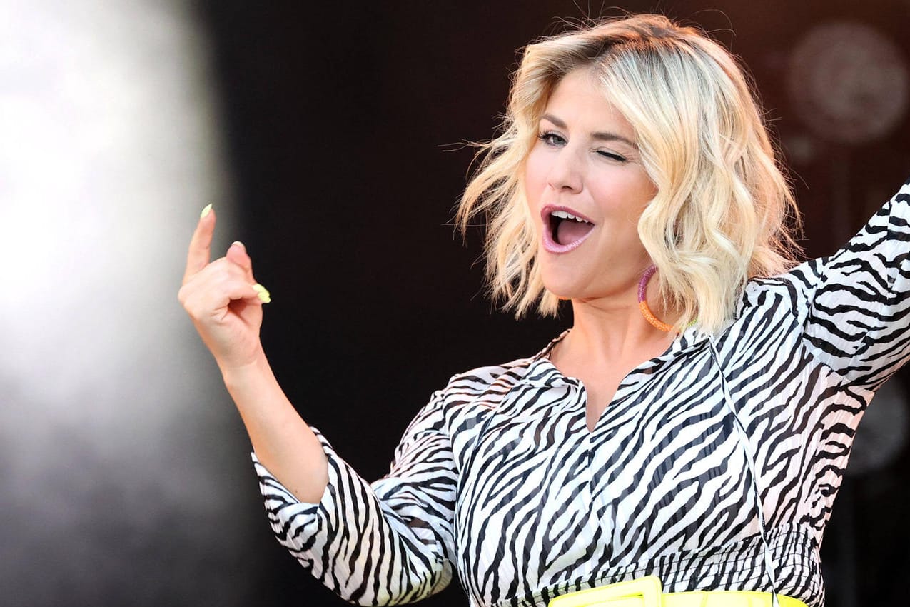 Beatrice Egli: Der Schlagerstar ist auf einem Foto bei Instagram zu sehen – doch viele Fans sind ob der Typverwandlung überrascht.