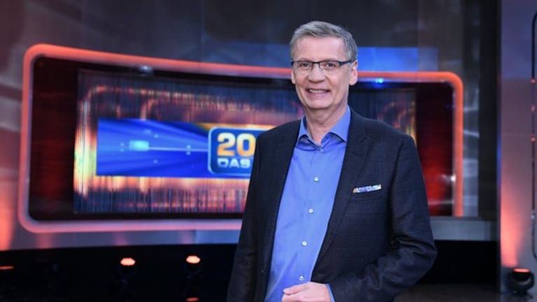 Günther Jauch tritt wieder beim ARD-Jahresquiz an.
