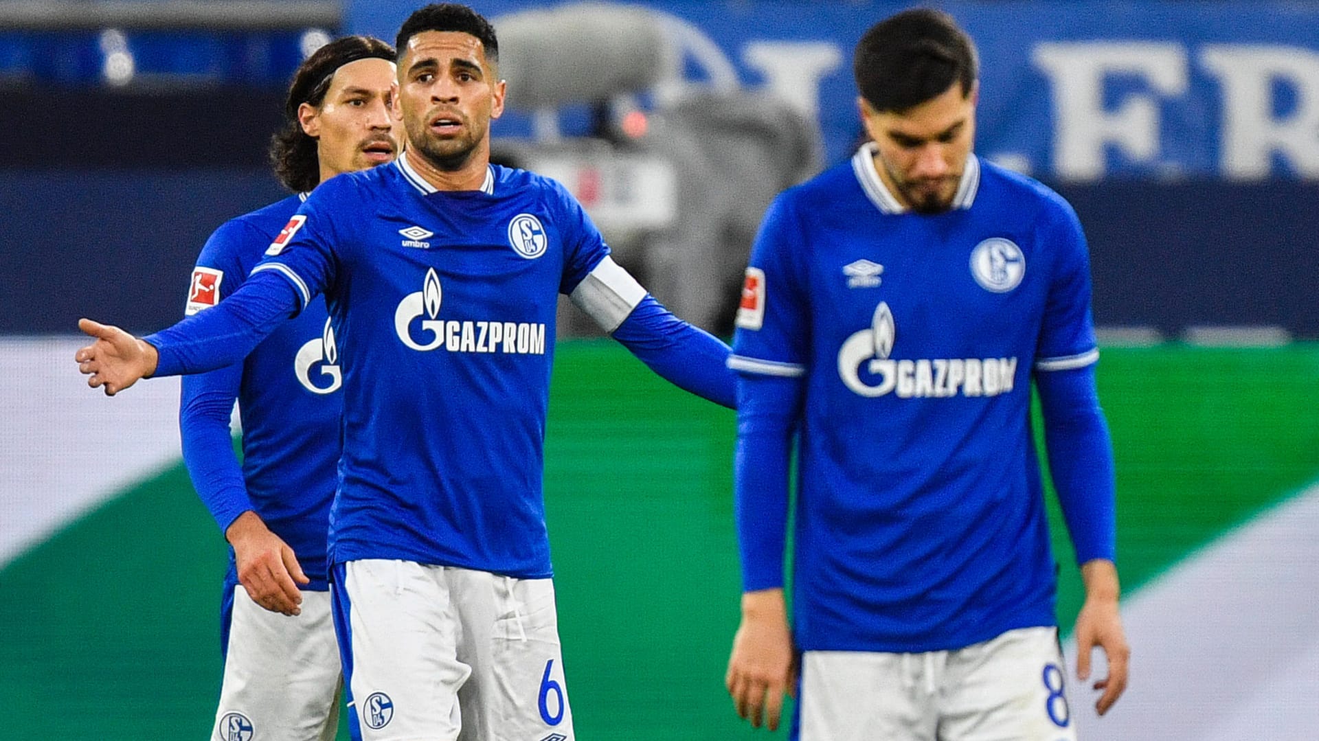 Spieler des FC Schalke 04: Die Knappen kassierten dir fünfte Niederlage.