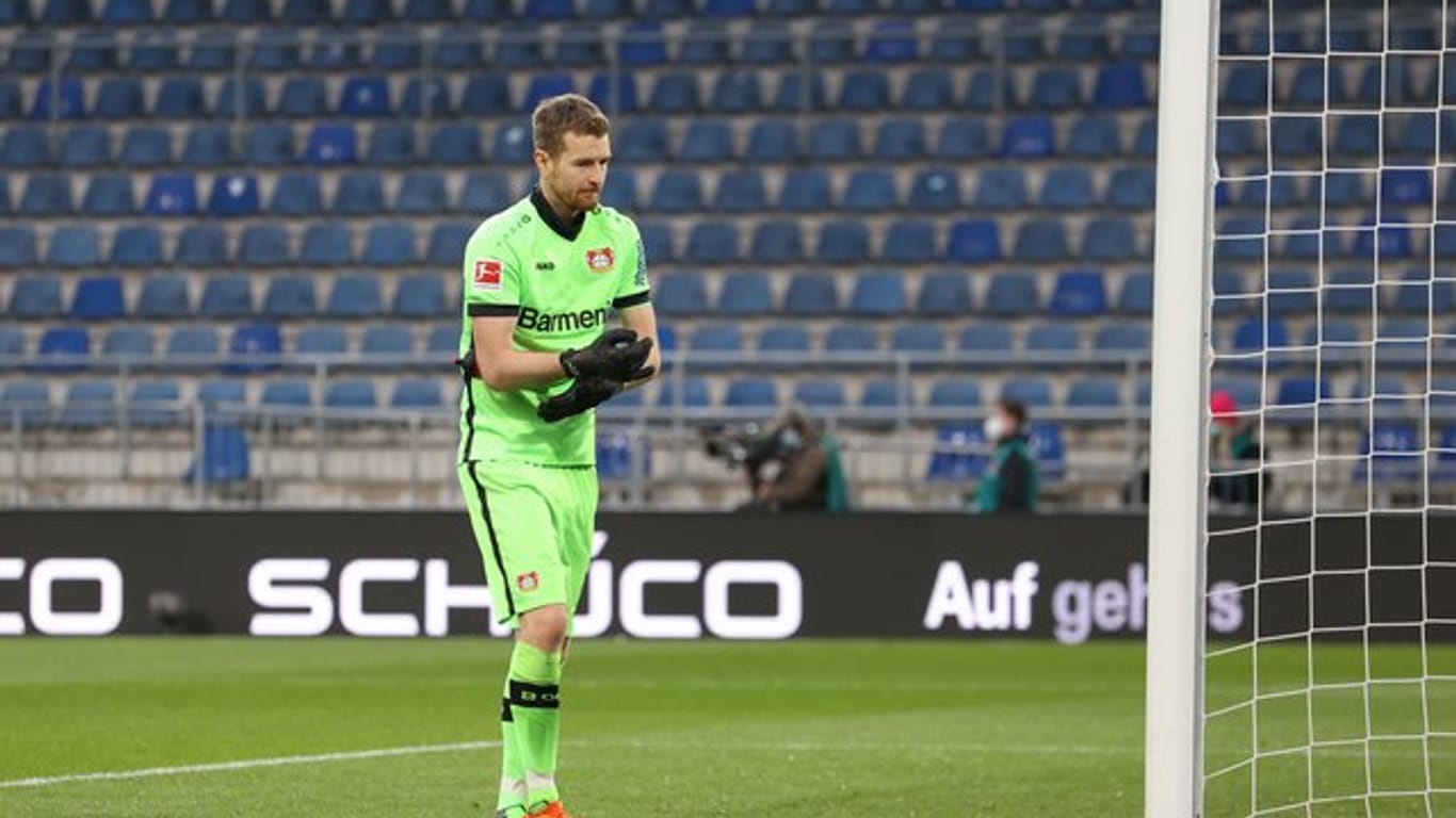 Trotz des Patzers von Torwart Lukas Hradecky gewann Leverkusen in Bielefeld.
