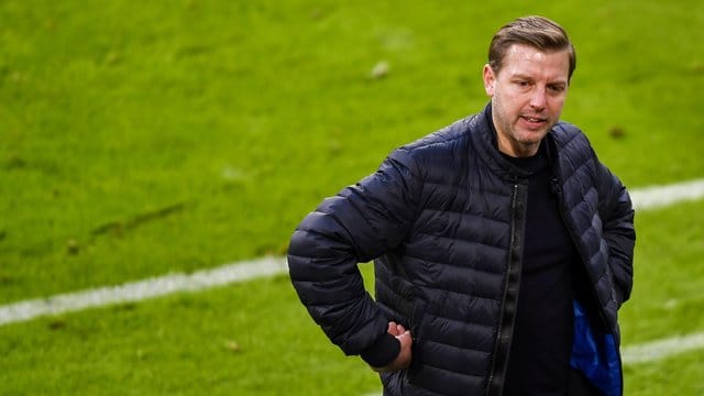 Bremen-Coach Julian Kohfeldt musste die starke Leistung von Bayern-Keeper Manuel Neuer anerkennen. Bremen-Coach Julian Kohfeldt musste die starke Leistung von Bayern-Keeper Manuel Neuer anerkennen.