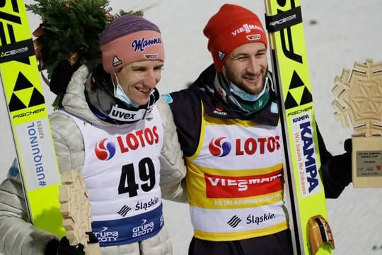 Sprangen in Wisla auf die Plätze eins und zwei: Marcus Eisenbichler (r) und Karl Geiger.