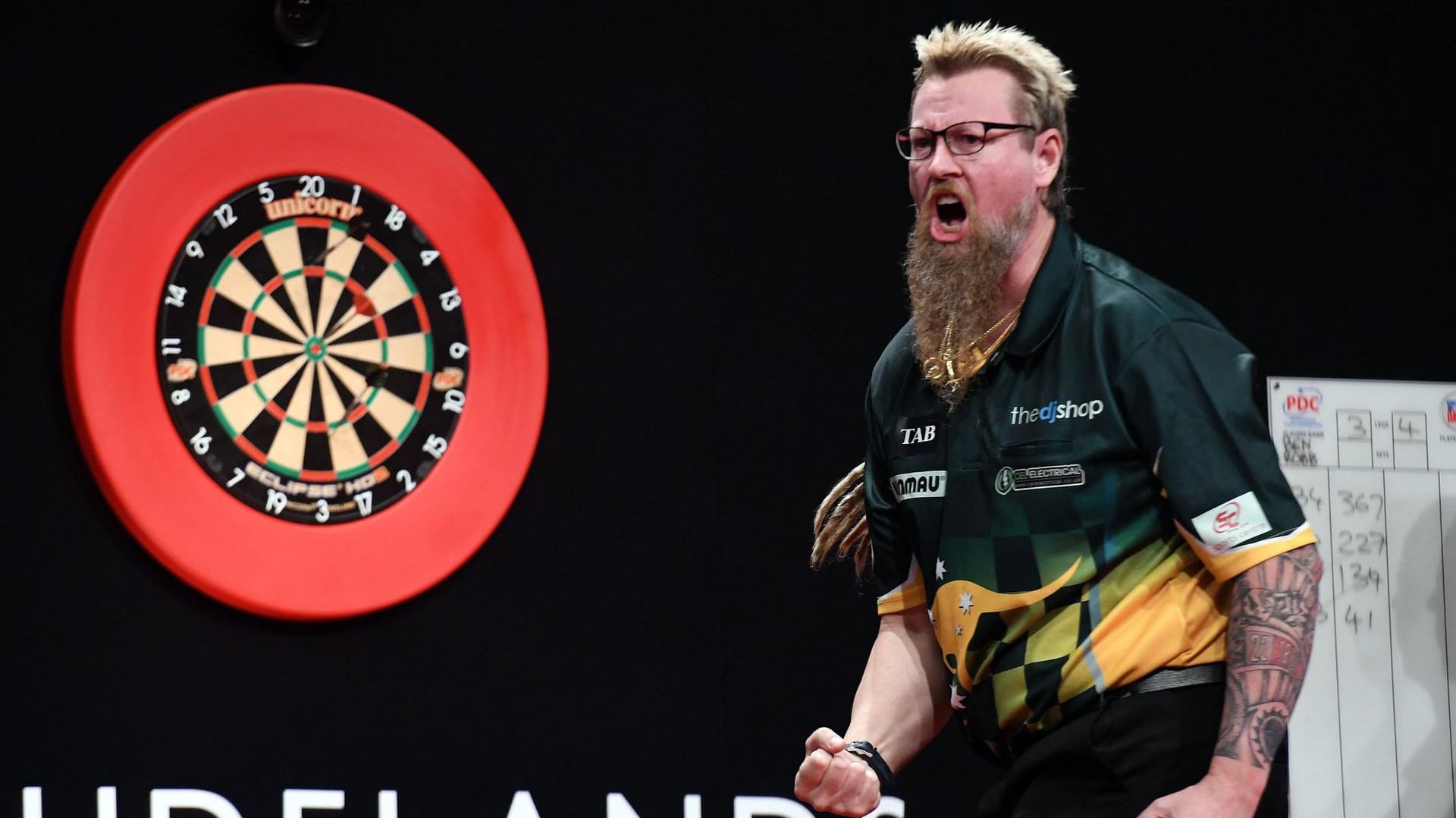 Simon Whitlock: "The Wizard" hat im "Grand Slam of Darts" grandios Michael van Gerwen besiegt.