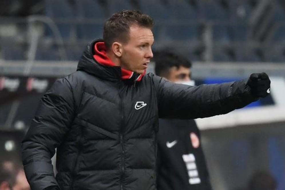 Leipzigs Trainer Julian Nagelsmann trifft mit seinem Team in der Champions League auf Paris Saint-Germain.