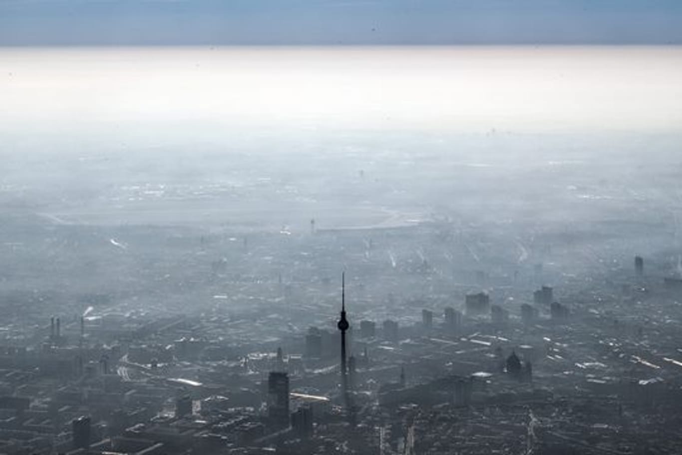 Auch wenn sich Luftqualität in Europa mittlerweise gebessert hat, sind immer noch drei von vier EU-Bürgern in urbanen Gebieten einer Feinstaubbelastung oberhalb der WHO-Empfehlung ausgesetzt.