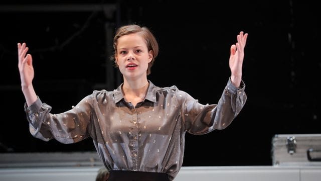 Emma Bading musste sich in der Kategorie "Beste Leistung einer Schauspielerin" ihrer britischen Kollegin Glenda Jackson geschlagen geben. Emma Bading musste sich in der Kategorie "Beste Leistung einer Schauspielerin" ihrer britischen Kollegin Glenda Jackson geschlagen geben.