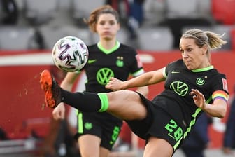 Die Frauen des VfL Wolfsburg treffen in der ersten K.