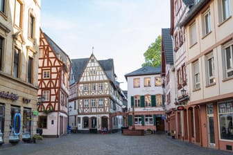 Blick in die Mainzer Altstadt: Auch hier gilt künftig eine Maskenpflicht.