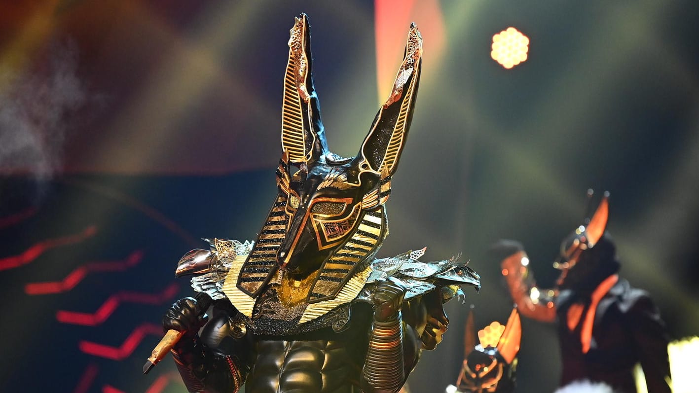 "The Masked Singer": Wer steckt im Anubis-Kostüm?