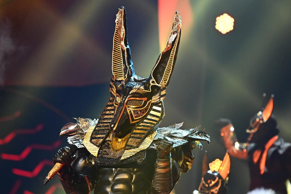 "The Masked Singer": Wer steckt im Anubis-Kostüm?