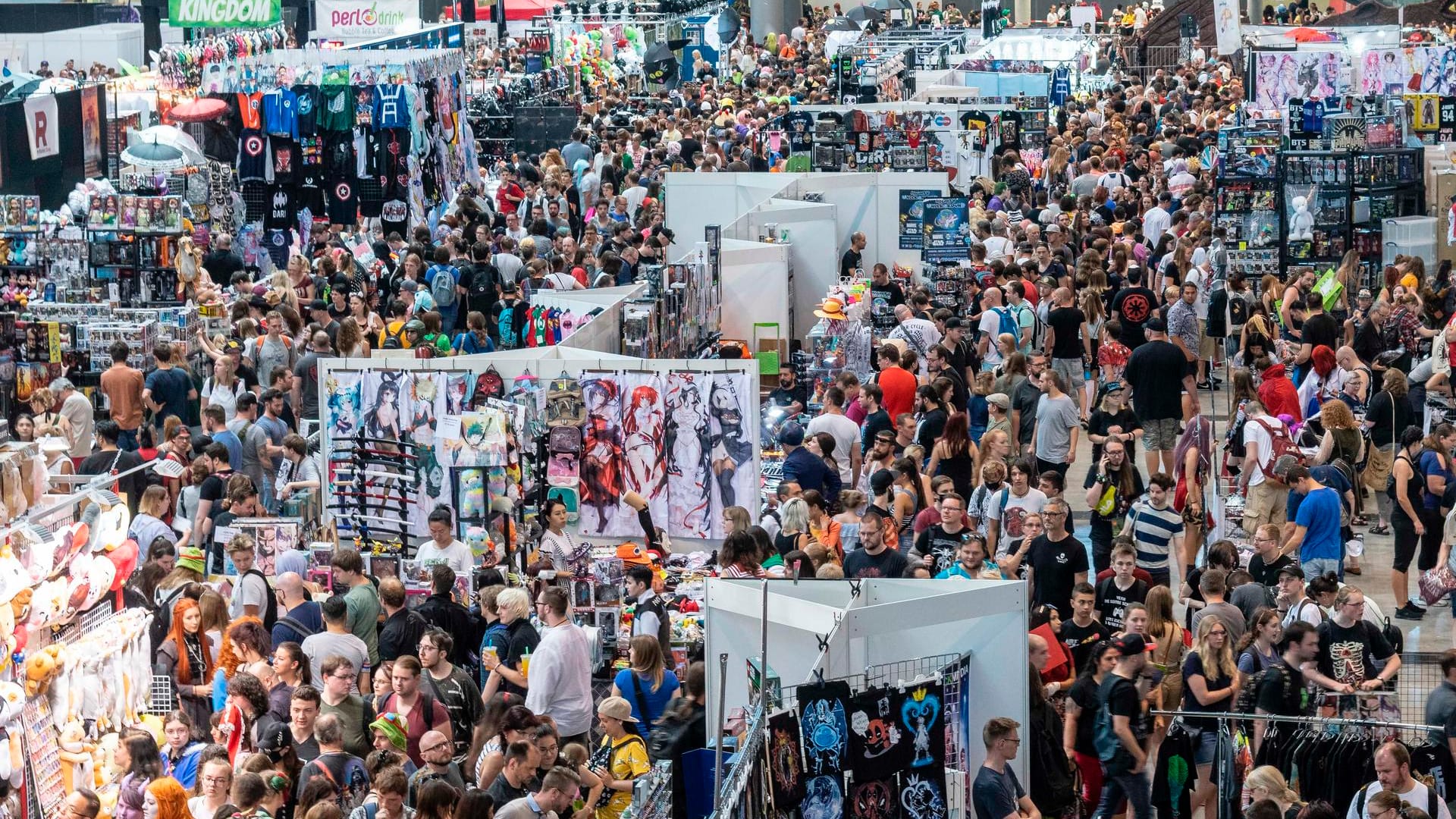 Comic-Messe "Comic Con Germany": In diesem Jahr wird es diese Bilder von Unmengen an Comicfans nicht geben. Comic-Messe "Comic Con Germany": In diesem Jahr wird es diese Bilder von Unmengen an Comicfans nicht geben.