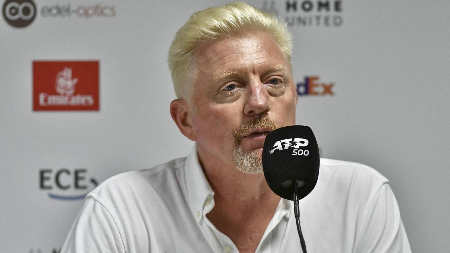 Boris Becker: Die deutsche Tennis-Legende zieht sich etwas zurück.