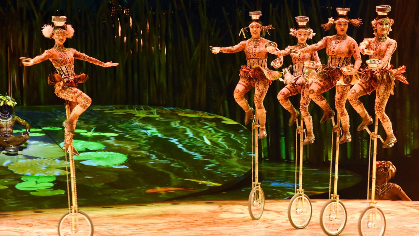Artisten des Cirque du Soleil (Archivbild): Das Zirkusunternehmen verlässt den Insolvenzschutz.