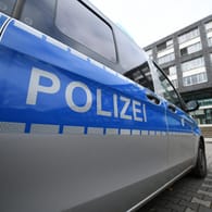 Fahrzeug der hessischen Polizei: Die Frau wurde vom SEK festgenommen (Symbolbild).