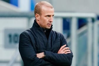 Begibt sich mit seinem Team zu einem Kurztrip nach Tschechien: Hoffenheim-Coach Sebastian Hoeneß.