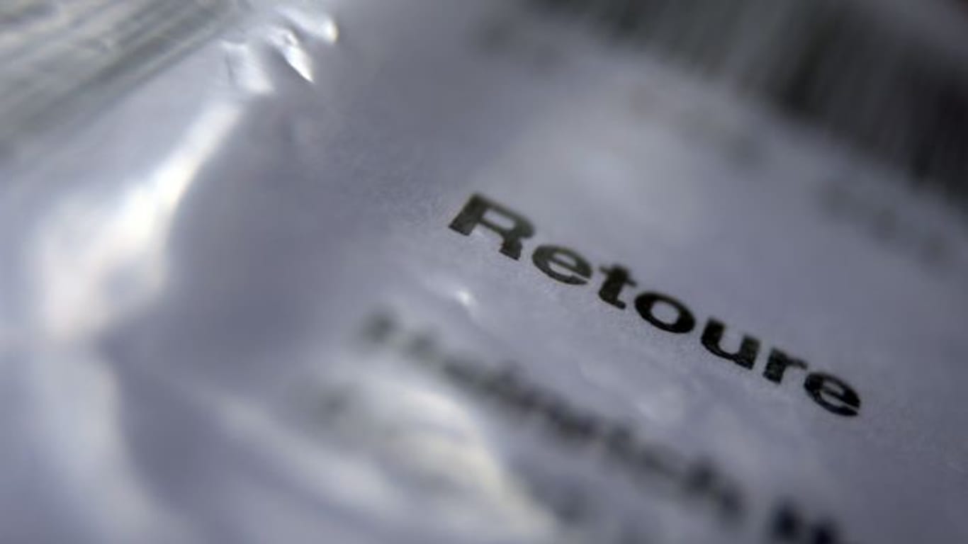Retoure-Paket: Kunden haben nicht grundsätzlich das Recht, gekaufte Ware immer kostenlos zurückzusenden.