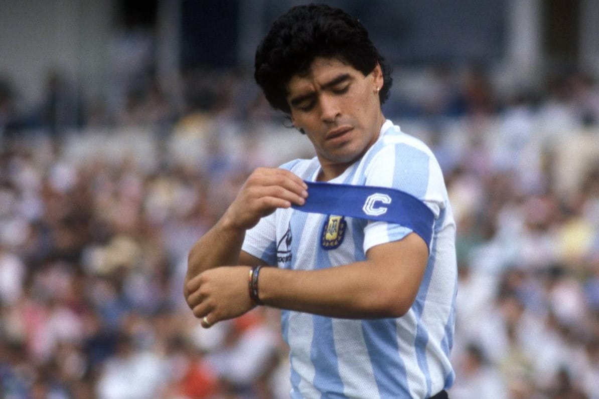 Diego Maradona im Trikot Argentiniens: Der begnadete Fußballer wäre auch in der heutigen Zeit an der Spitze des Sports gewesen.