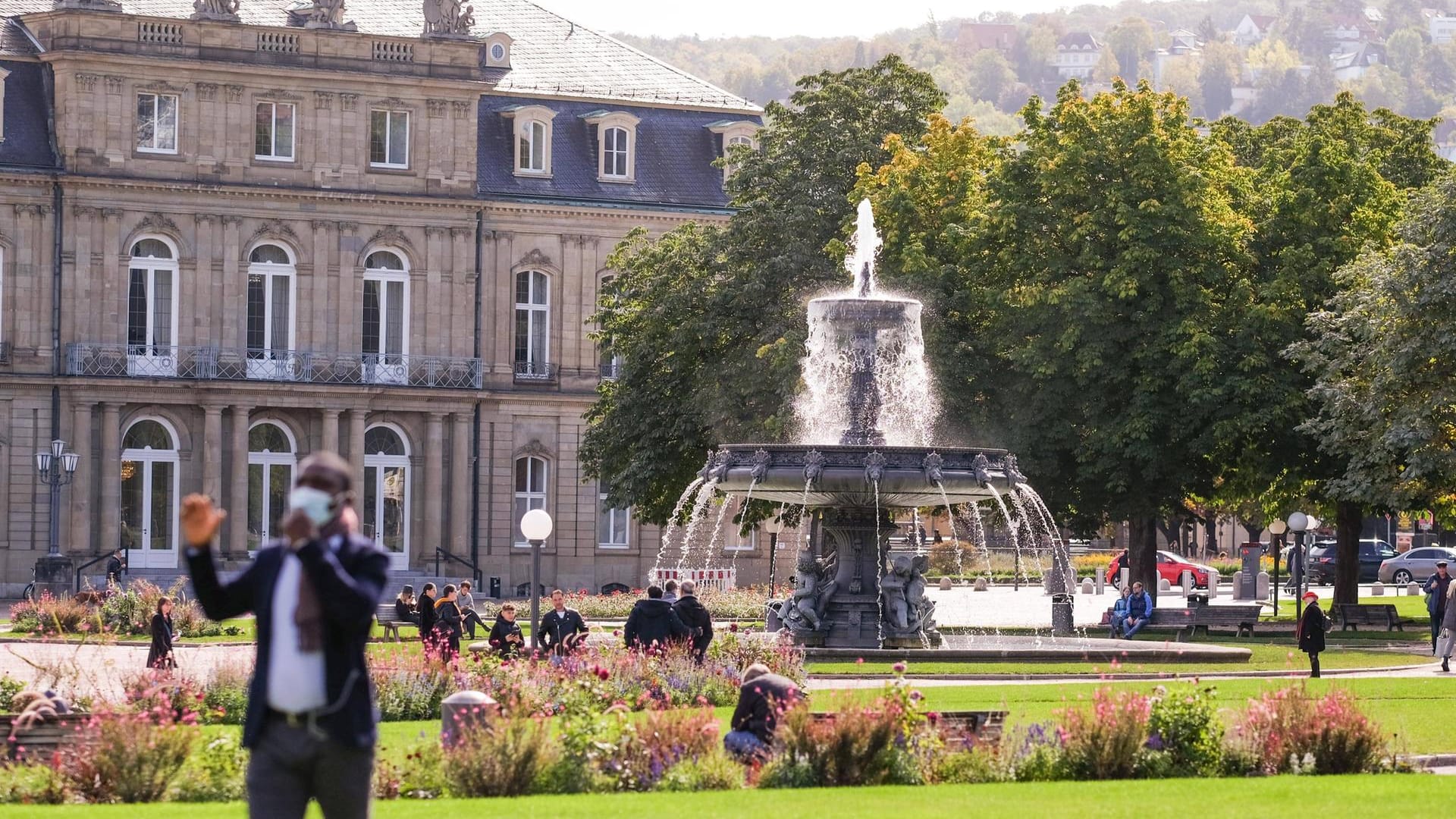 Der Schlossplatz von Stuttgart (Symbolbild): Die Stadtmitte soll lebenswerter gestaltet werden.