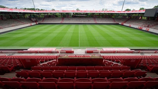 Union Berlin plant weiter den Ausbau des Stadions An der Alten Försterei. Union Berlin plant weiter den Ausbau des Stadions An der Alten Försterei.