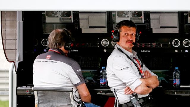 Haas-Teamchef Guenther Steiner will sich zur zukünftigen Fahrerpaarung des Teams äußern.