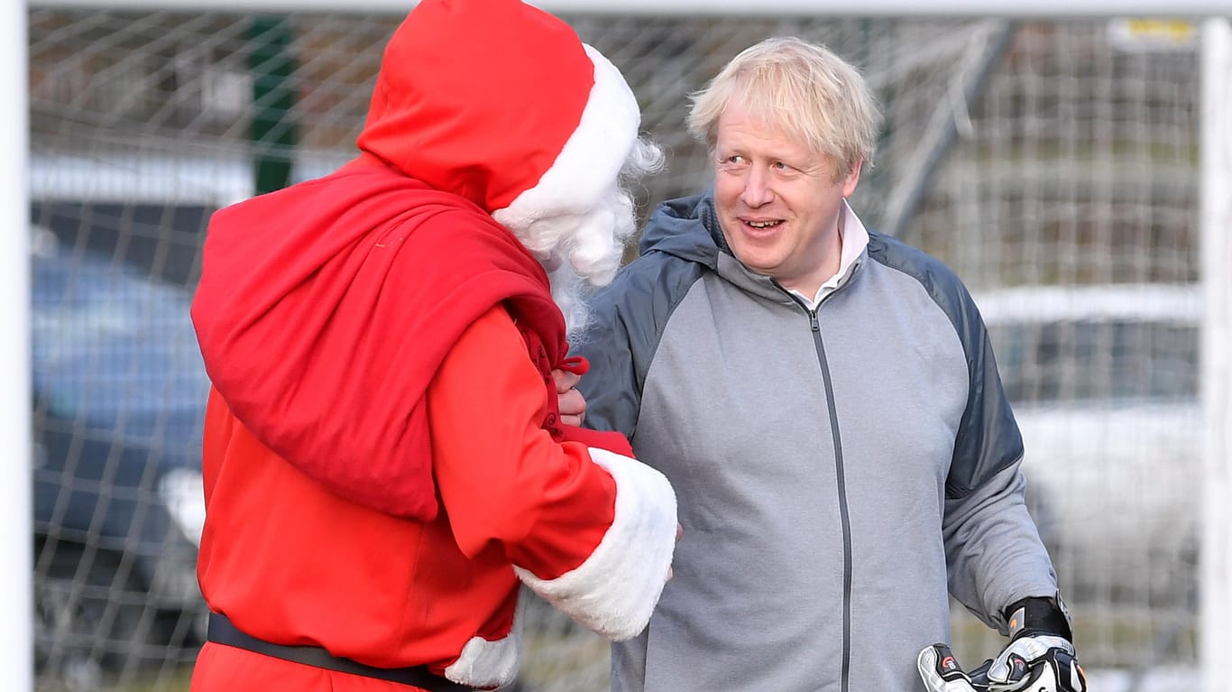 Boris Johnson hatte schon 2019 einen guten Draht zum "Weihnachtsmann": Ein Achtjähriger schrieb ihm nun einen besorgten Brief.
