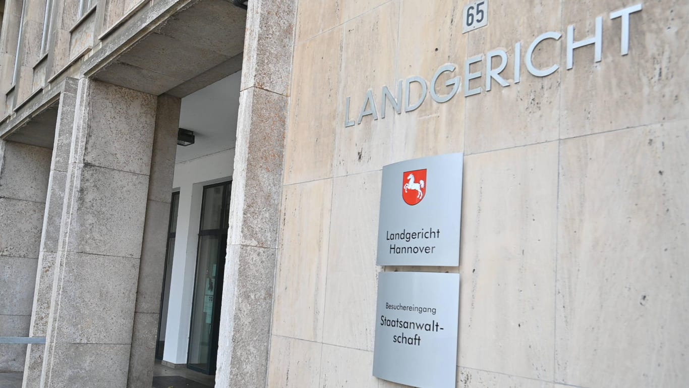 Landgericht Hannover: Ein 19-Jähriger Häftling wurde für einen Mordversuch verurteilt.
