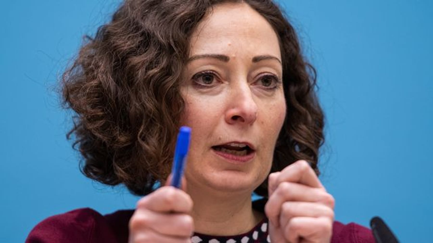 Verbraucherzentrale-Chefin Pop über "schmutzige Tricks" der Energieunternehmen