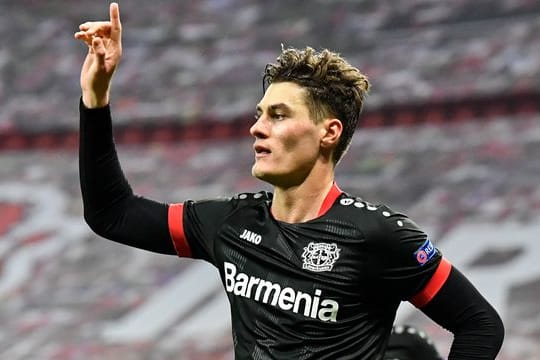 Leverkusens Knipser Patrik Schick widmete sein Tor der verstorbenen Fußballlegende Diego Maradona.