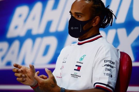 Lewis Hamilton fordert die Formel 1 zu größerem Engagement in Menschenrechtsfragen auf.