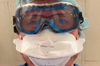 Eindrückliches Video: US-Mediziner Ken Remy zeigt, wie die letzten Minuten im Leben eines Corona-Erkrankten aussehen.