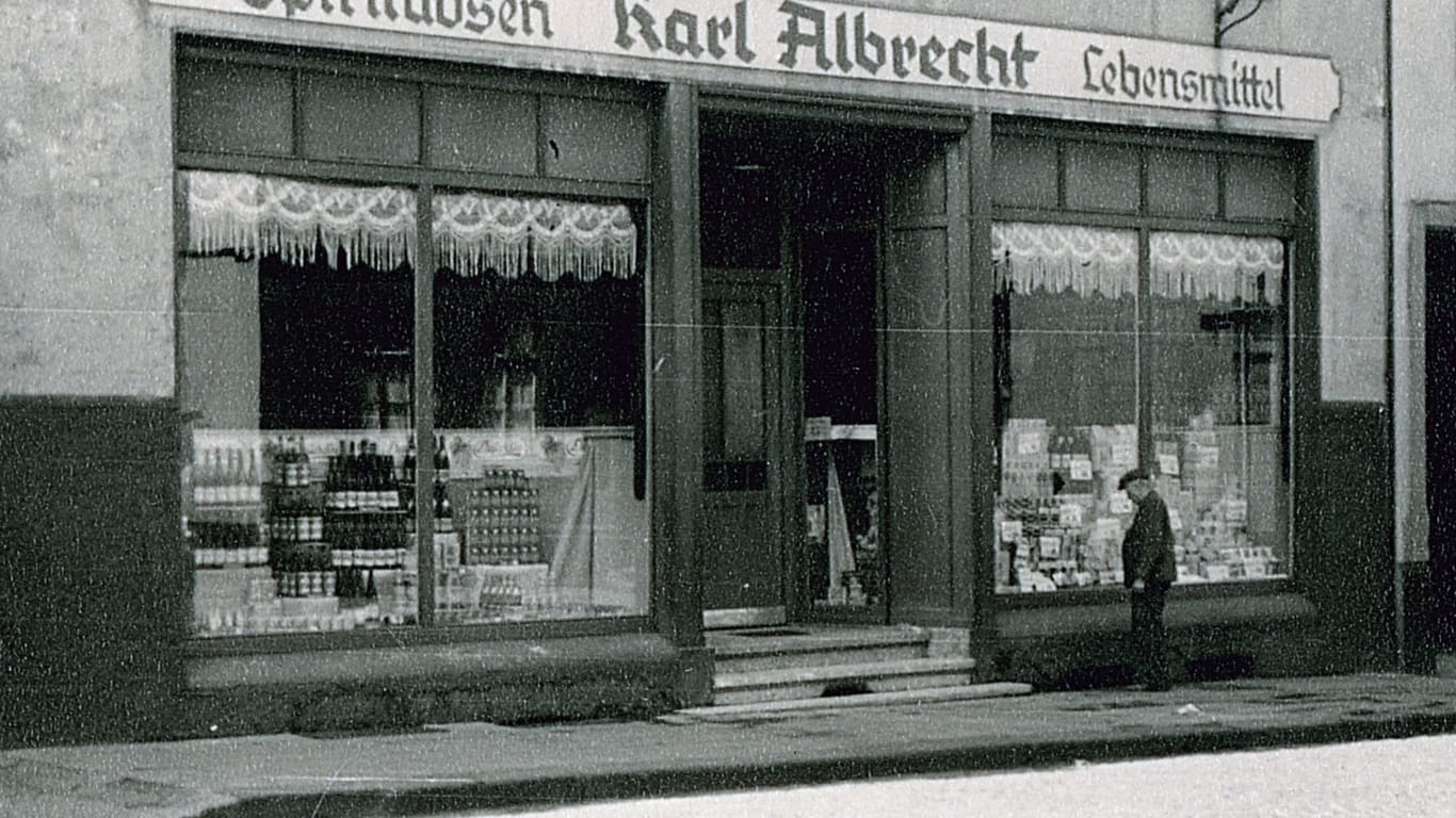 Die Aldi-Filiale in der Huestraße im Jahr 1930 (Archivbild): Der älteste Laden der Kette wird geschlossen.