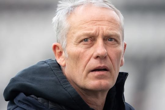 Trainer Christian Streich steht mit dem SC Freiburg unter Druck.