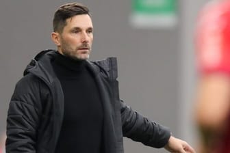 Trainer Stefan Leitl hat seinen Vertrag bei Greuther Fürth bis 2023 verlängert.