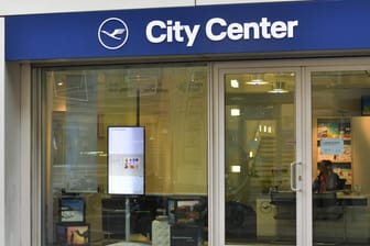 Filiale von Lufthansa City Center (Symbolbild): Die Reisebürokette Bühler ist insolvent.