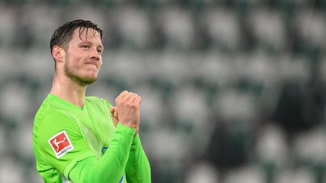 Wout Weghorst schoss Wolfsburg mit zwei Toren zum Sieg gegen Bremen. Wout Weghorst schoss Wolfsburg mit zwei Toren zum Sieg gegen Bremen.