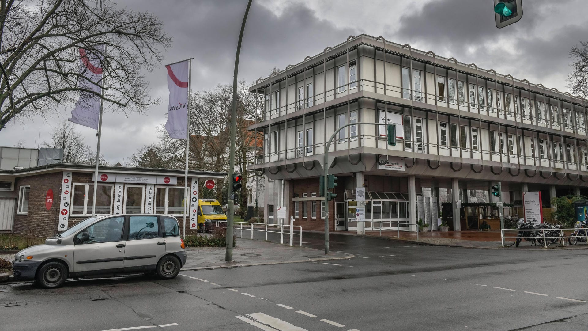 Aussenansicht des Auguste-Viktoria-Klinikums: Die Intensivkapazitäten sollen ausgelastet sein.