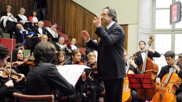 Maestro Riccardo Muti soll das Konzert am 1. Maestro Riccardo Muti soll das Konzert am 1.