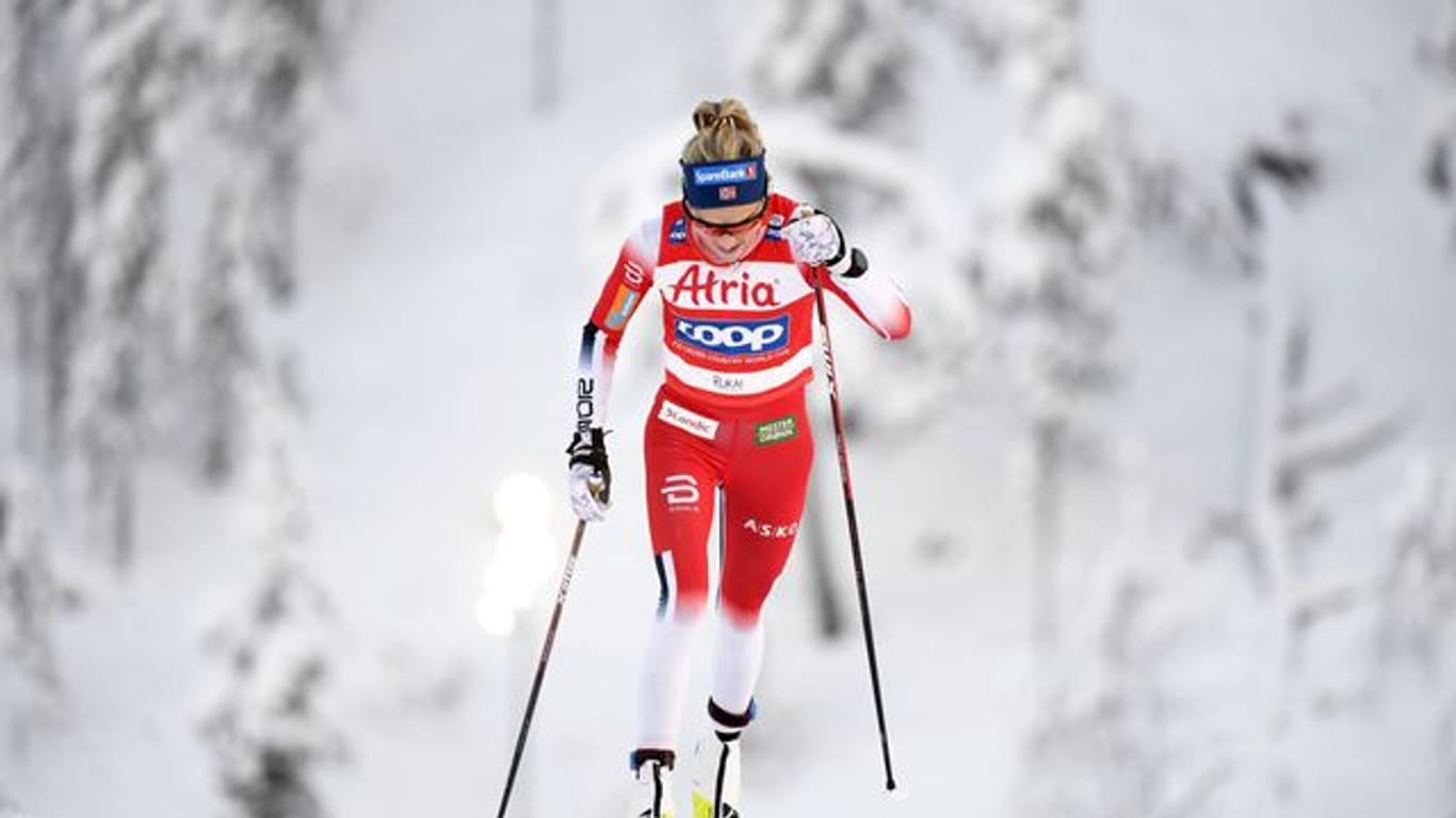 Norwegens Langlauf-Star Therese Johaug gewann in Ruka das Rennen über zehn Kilometer.