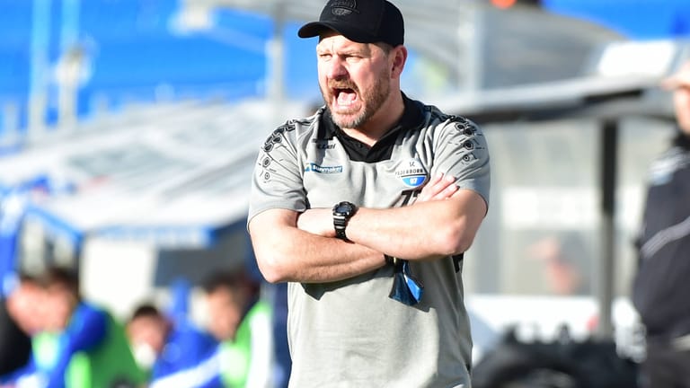 Trainer Steffen Baumgart musste seit längerer Zeit wieder eine Niederlage hinnehmen.