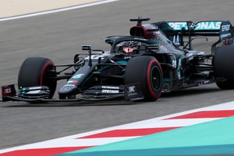Lewis Hamilton auf der Strecke in Bahrain.