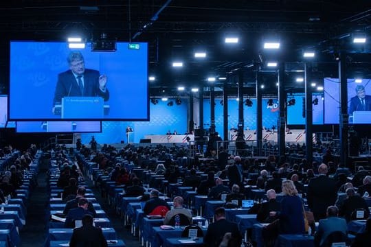 Parteitag in Klakar: Jörg Meuthen, Bundessprecher, spricht beim Bundesparteitag der AfD.