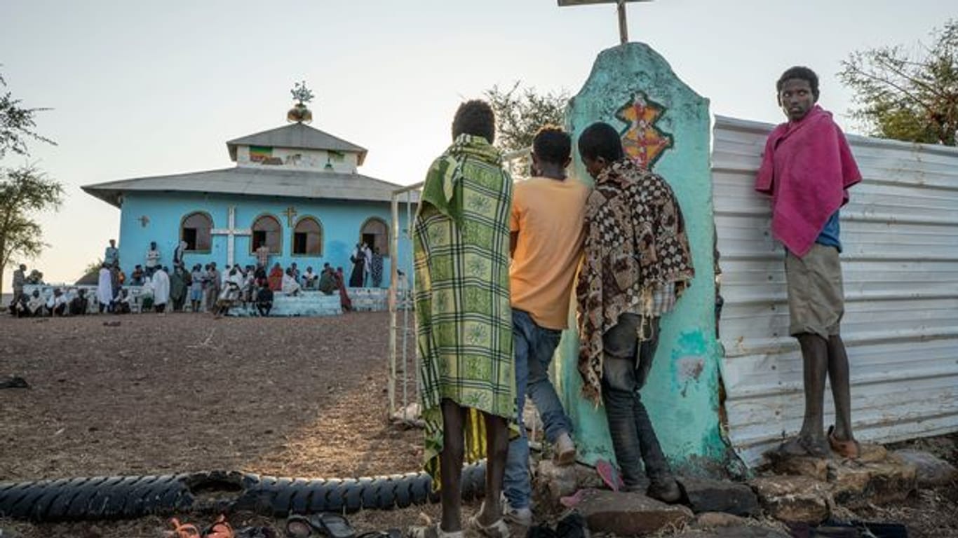 Geflüchtete aus Tigray haben in einem Flüchtlingslager im Sudan Zuflucht gefunden.